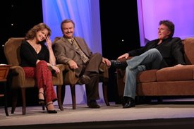 T.G. Sheppard with Lorianne and Charlie on the Crook and Chase show on RFD-TV.
Copyright Jim Owens Entertainment.
Photo by Karen Will Rogers.