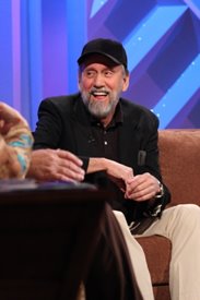 Ray Stevens on the Crook and Chase show on RFDTV.
Copyright Jim Owens Entertainment.
Photo by Karen Will Rogers.
