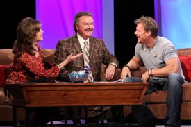 Phil Vassar laughs with Lorianne and Charlie on the Crook and Chase show on RFD-TV.
Copyright Jim Owens Entertainment.
Photo by Karen Will Rogers.