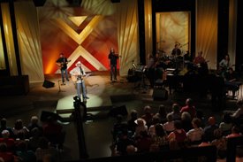 Tracy Lawrence performs on the Crook and Chase show on RFD-TV.
Copyright Jim Owens Entertainment.
Photo by Karen Will Rogers.