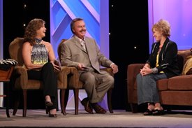 Janie Fricke laughs with Lorianne and Charlie on the Crook and Chase show on RFD-TV.
Copyright Jim Owens Entertainment.
Photo by Karen Will Rogers.
