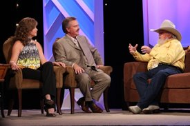 Charlie Daniels chats with Lorianne and Charlie on the Crook and Chase show on RFD-TV.
Copyright Jim Owens Entertainment.
Photo by Karen Will Rogers.
