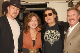 Ronnie Milsap and Trace Adkins with Lorianne and Charlie.
CROOK & CHASE ON RFD-TV 
@Jim Owens Entertainment, Inc.
Photo by: Karen Will Rogers