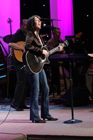 Kathy Mattea performs on the Crook and Chase show.
Copyright Jim Owens Entertainment 2008. Photo by Karen Will Rogers.