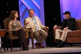 Ray Stevens chats with Lorianne and Charlie on the Crook and Chase show on RFDTV.
Copyright Jim Owens Entertainment.
Photo by Karen Will Rogers. 